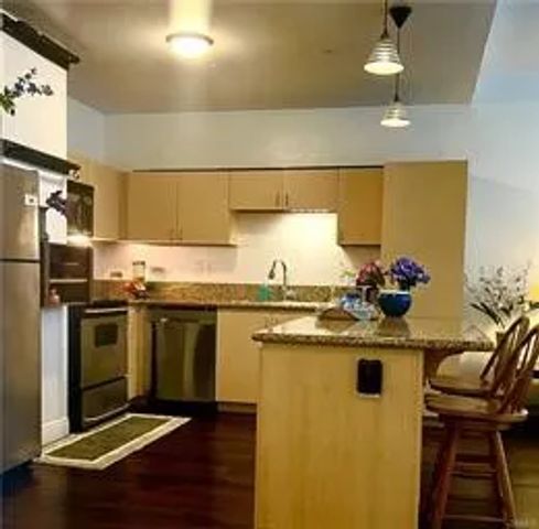 630 W 6th, Los Angeles, CA 90017