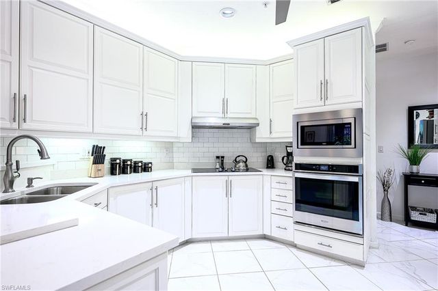 133 Colonade CIR, Naples, FL 34103