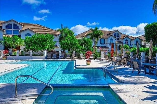 133 Colonade CIR, Naples, FL 34103