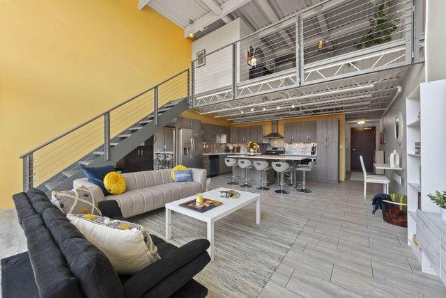 367 Auden Avenue, 209, Columbus, OH 43215