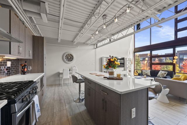 367 Auden Avenue, 209, Columbus, OH 43215