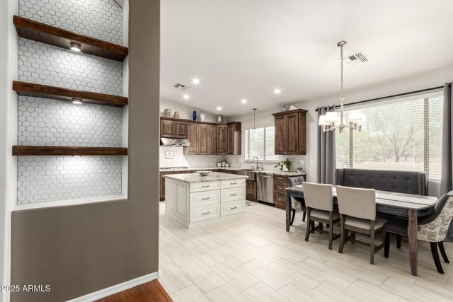 42711 N 45th Drive, Phoenix, AZ 85087