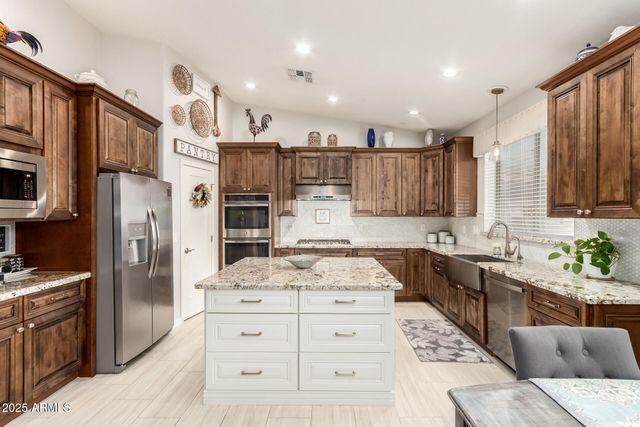 42711 N 45th Drive, Phoenix, AZ 85087