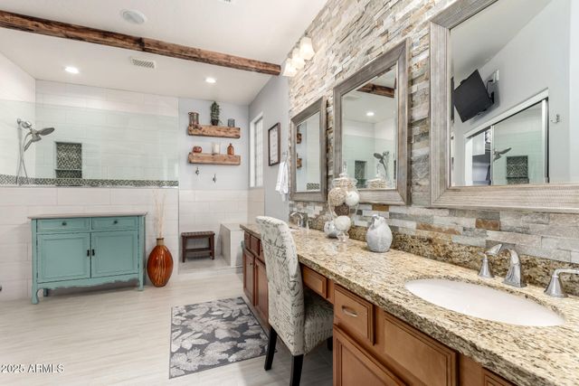 42711 N 45th Drive, Phoenix, AZ 85087