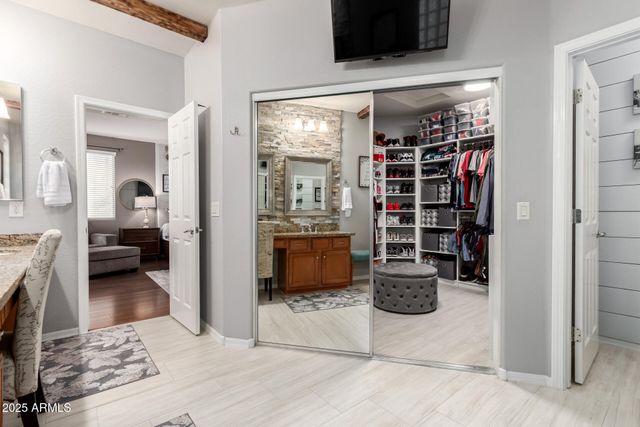 42711 N 45th Drive, Phoenix, AZ 85087