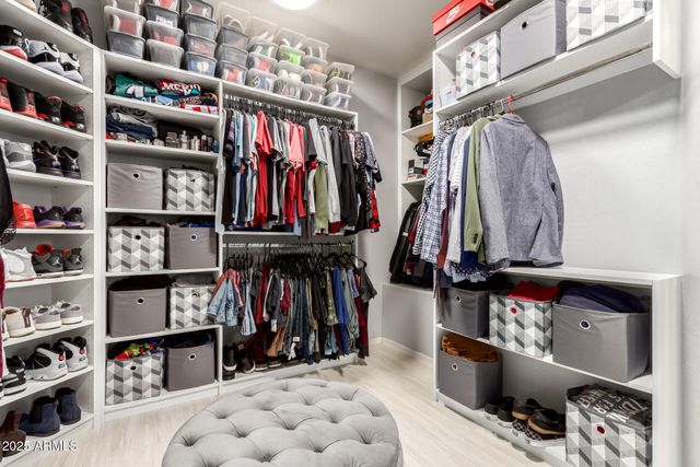 42711 N 45th Drive, Phoenix, AZ 85087