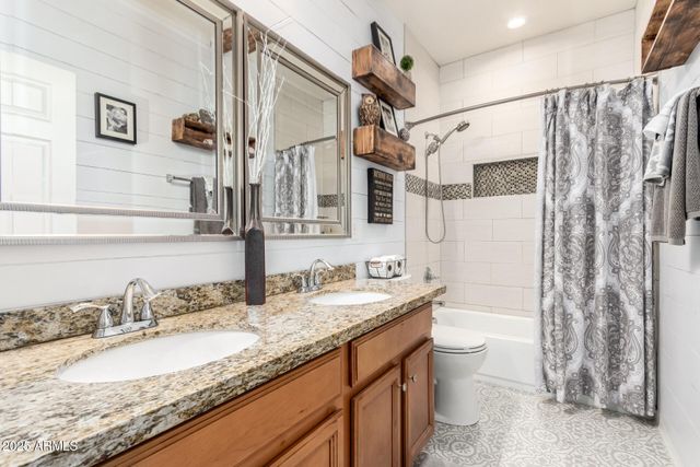 42711 N 45th Drive, Phoenix, AZ 85087