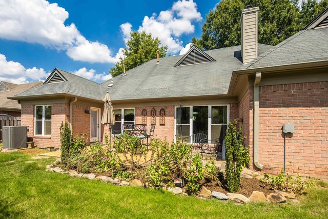 8721 OLD RIVER RD, Memphis, TN 38018