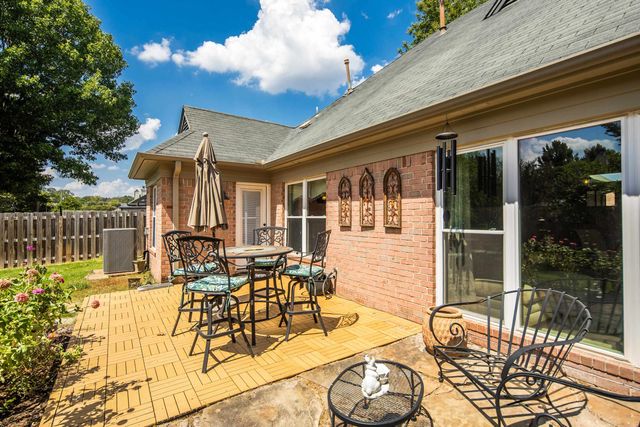 8721 OLD RIVER RD, Memphis, TN 38018