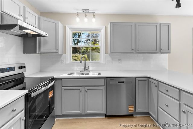 221 Lansdowne Road, Fayetteville, NC 28314