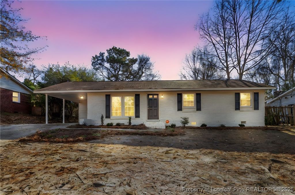 221 Lansdowne Road, Fayetteville, NC 28314