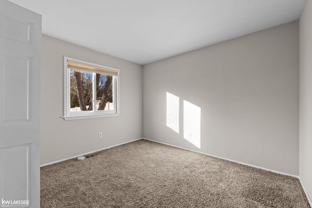 3043 Heritage Drive, Troy, MI 48083