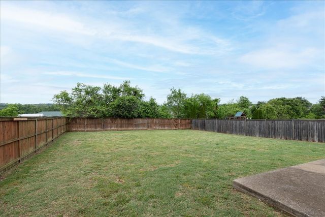 400 Stratford Park Blvd, Gallatin, TN 37066