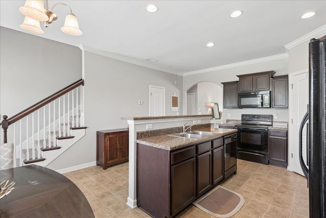 400 Stratford Park Blvd, Gallatin, TN 37066