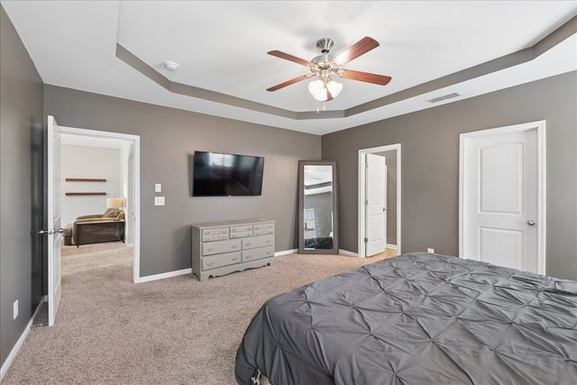 400 Stratford Park Blvd, Gallatin, TN 37066