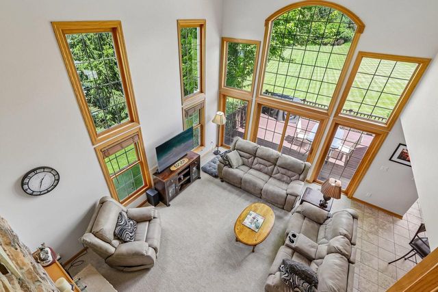 N63W27176 Maple STREET, Sussex, WI 53089