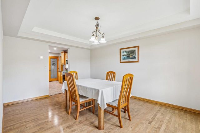 N63W27176 Maple STREET, Sussex, WI 53089