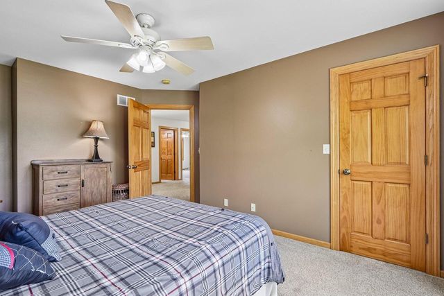 N63W27176 Maple STREET, Sussex, WI 53089