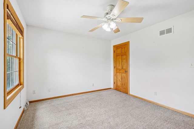 N63W27176 Maple STREET, Sussex, WI 53089