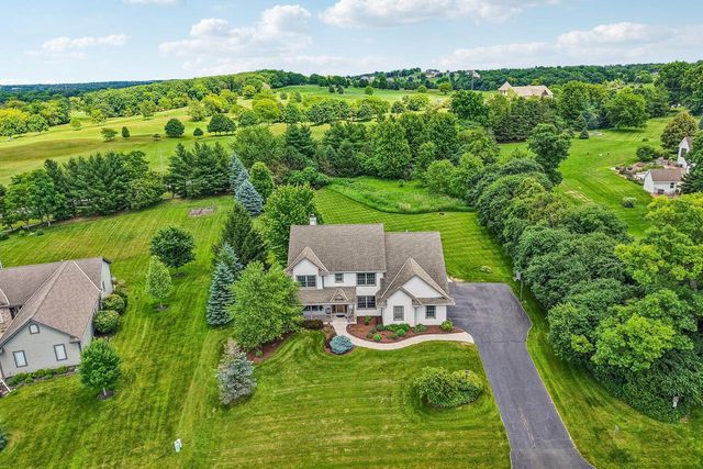 N63W27176 Maple STREET, Sussex, WI 53089