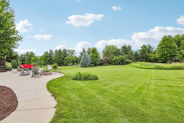 N63W27176 Maple STREET, Sussex, WI 53089