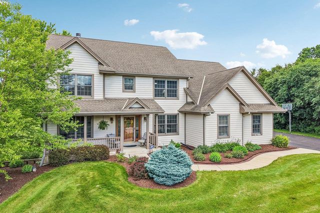 N63W27176 Maple STREET, Sussex, WI 53089