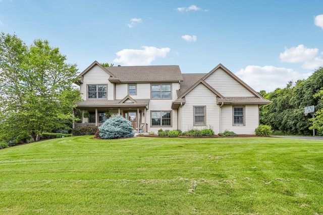 N63W27176 Maple STREET, Sussex, WI 53089