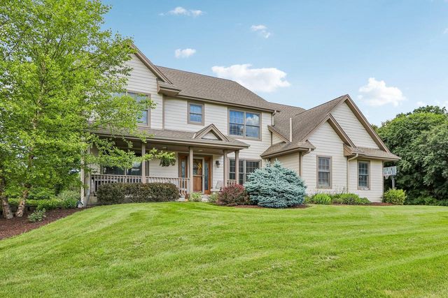 N63W27176 Maple STREET, Sussex, WI 53089