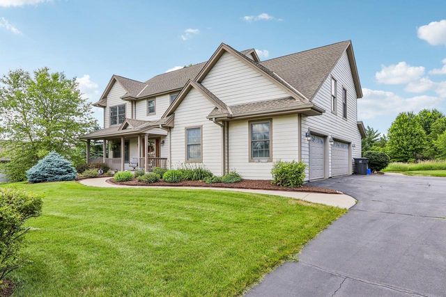 N63W27176 Maple STREET, Sussex, WI 53089