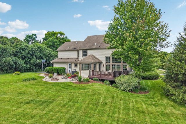N63W27176 Maple STREET, Sussex, WI 53089