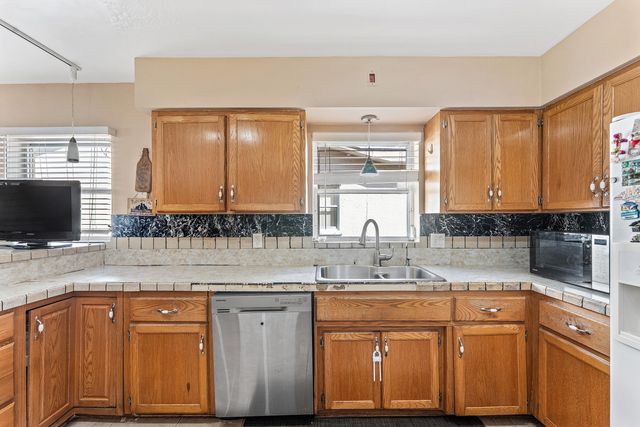 3680 NE 15th Terrace, Pompano Beach, FL 33064