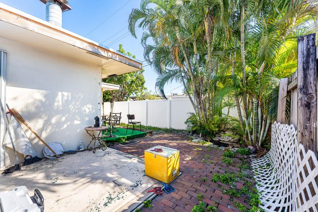 3680 NE 15th Terrace, Pompano Beach, FL 33064