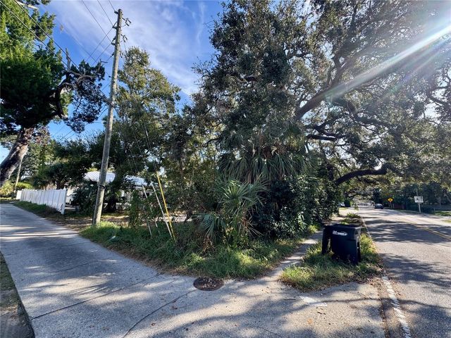 DELAWARE STREET, Safety Harbor, FL 34695