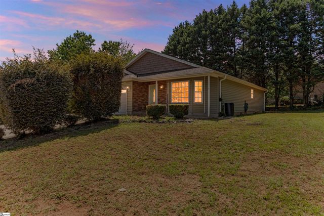 400 Panther Court, Greer, SC 29651