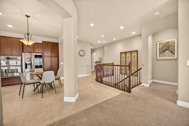 691 Lefevre Dr, Folsom, CA 95630