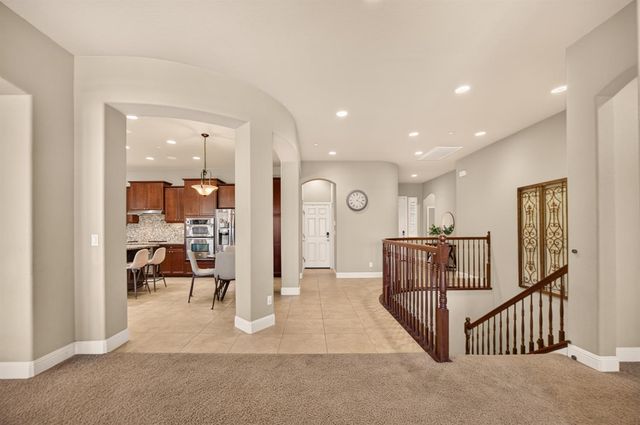 691 Lefevre Dr, Folsom, CA 95630