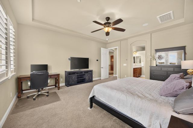 691 Lefevre Dr, Folsom, CA 95630