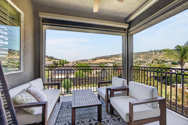 691 Lefevre Dr, Folsom, CA 95630