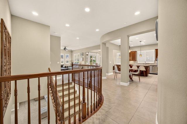 691 Lefevre Dr, Folsom, CA 95630