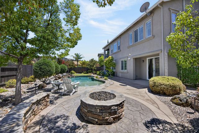 691 Lefevre Dr, Folsom, CA 95630