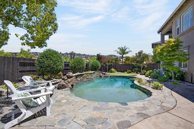 691 Lefevre Dr, Folsom, CA 95630