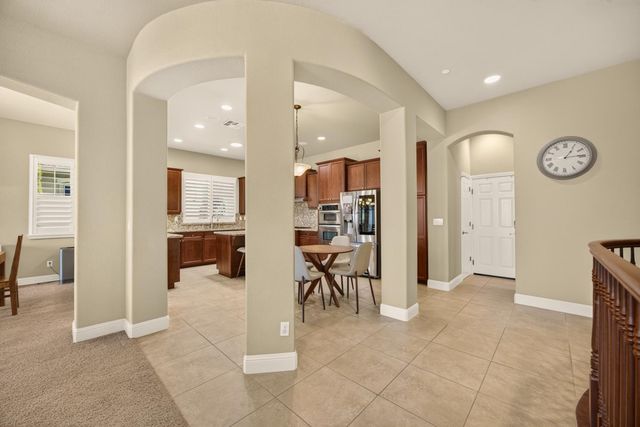 691 Lefevre Dr, Folsom, CA 95630