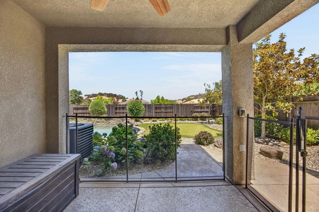 691 Lefevre Dr, Folsom, CA 95630
