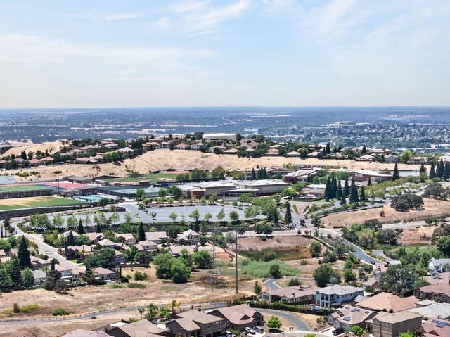 691 Lefevre Dr, Folsom, CA 95630