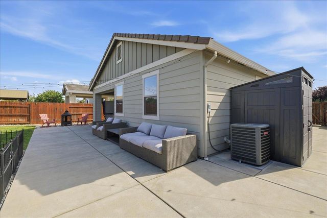 2120 Provincetown Way, Roseville, CA 95747