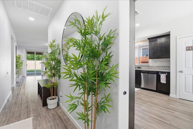 2120 Provincetown Way, Roseville, CA 95747