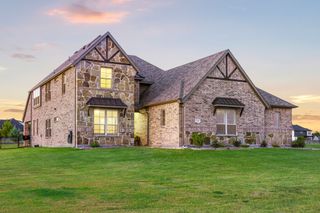 348 Magnolia Drive, Van Alstyne, TX 75495