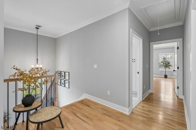 518 Cardinal Ln, Green Brook Twp., NJ 08812