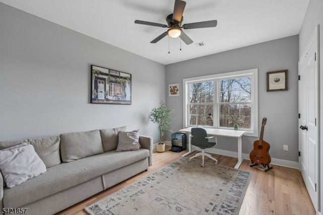 518 Cardinal Ln, Green Brook Twp., NJ 08812