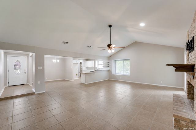 6239 Welles Brook Dr, San Antonio, TX 78240